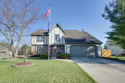 185 Trail Edge Cir, Powell, OH 43065