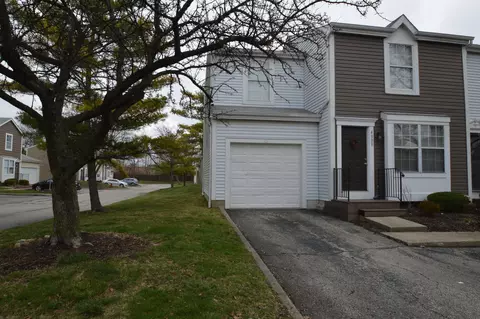 4901 Singleton Dr #9A, Hilliard, OH 43026