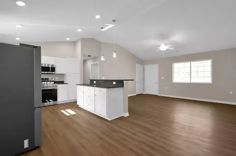 Kitchen - 735 Whitetail Loop, Newark, OH 43055 photo 4 of 4