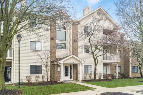 6823 Meadow Creek Dr #309, Columbus, OH 43235