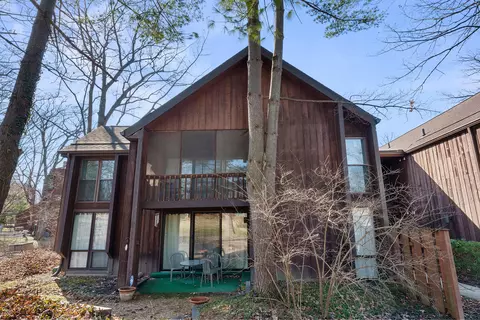 5096 Strawpocket Ln #6, Westerville, OH 43081