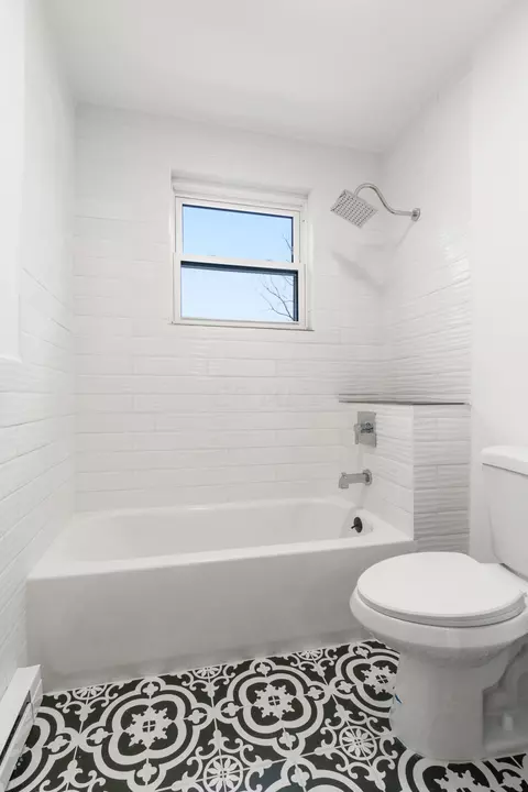 Bath - 2626 Ridge Rd, Springfield, OH 45502 photo 4 of 4