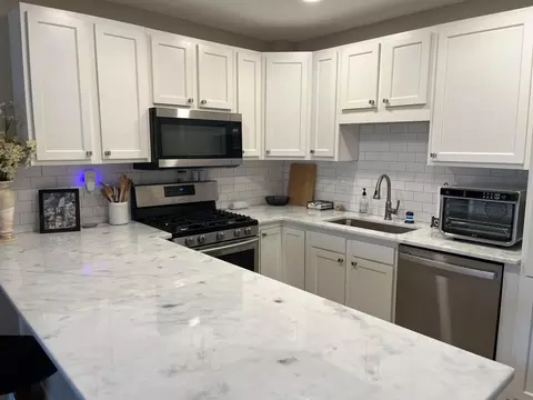 33 King Arthur Blvd, Westerville, OH 43081