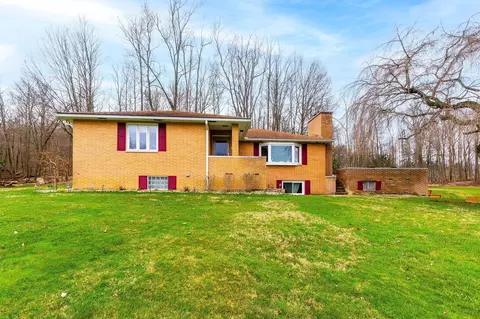 602 Day Rd, Mansfield, OH 44903