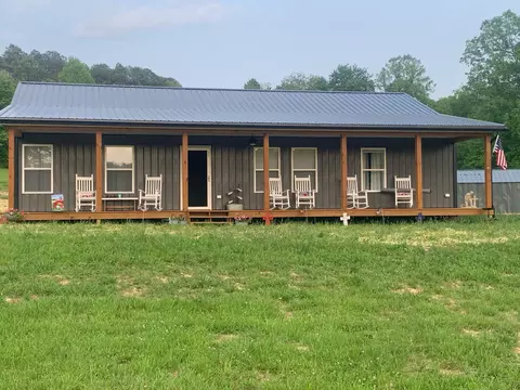 910 Monroe Hickory Rd, Oak Hill, OH 45656