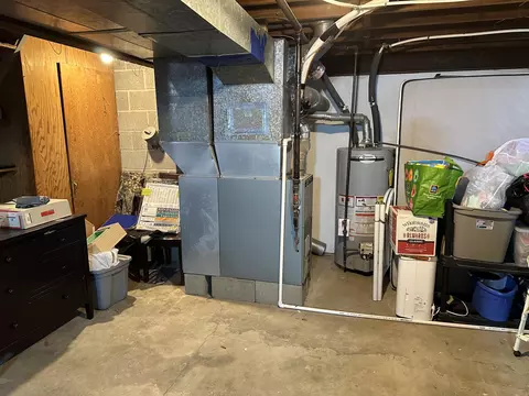 Other - 2943 S Burnett Rd, Springfield, OH 45505 photo 8 of 12