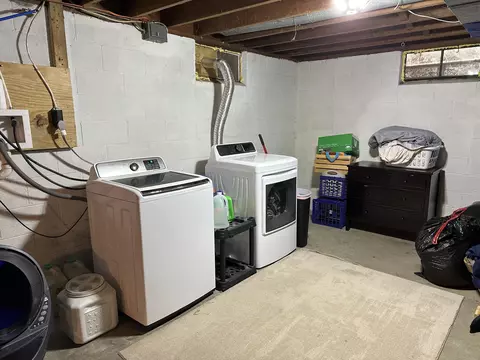 Other - 2943 S Burnett Rd, Springfield, OH 45505 photo 6 of 12