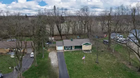 View/Area - 2943 S Burnett Rd, Springfield, OH 45505 photo 1 of 2
