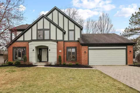 247 Briarbend Blvd, Powell, OH 43065