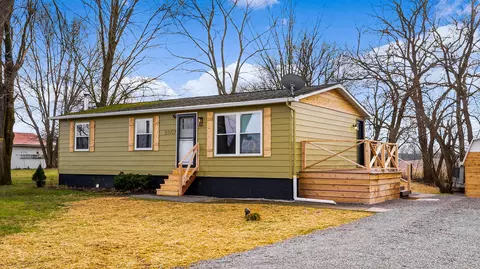 2257 Vanatta Rd, Centerburg, OH 43011