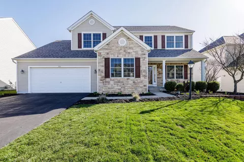 163 Longleaf St, Pickerington, OH 43147
