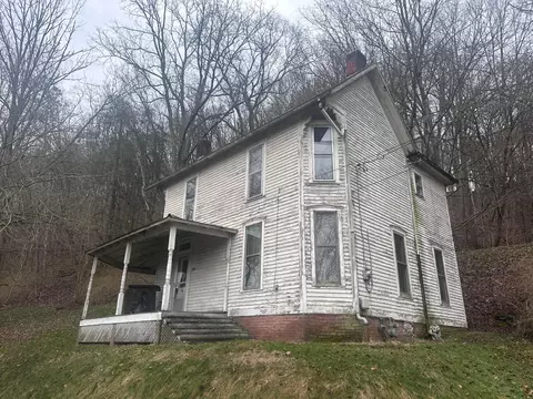 149 N 2nd St, Malta, OH 43758