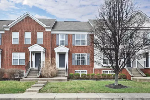 3847 Rubythroat Dr #37, Columbus, OH 43230