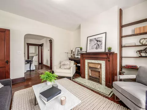 Living - 344 E Kossuth St, Columbus, OH 43206 photo 3 of 3