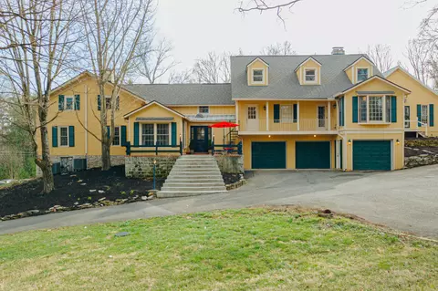 8812 Olentangy River Rd, Delaware, OH 43015