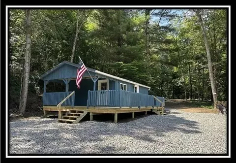 6654 Old State Road Apt Rd #(BLUE BIRD CABIN), Crooksville, OH 43731