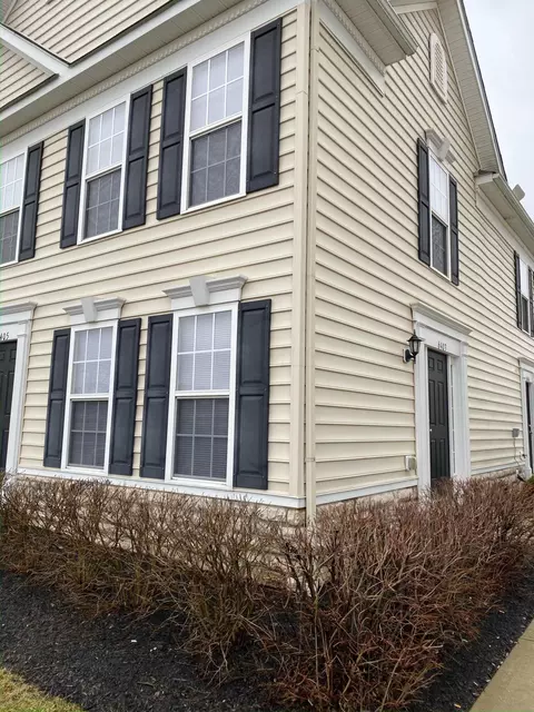 6403 Blue Knoll Dr #49, Canal Winchester, OH 43110