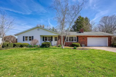 620 Hawthorne Dr, Circleville, OH 43113 photo 2