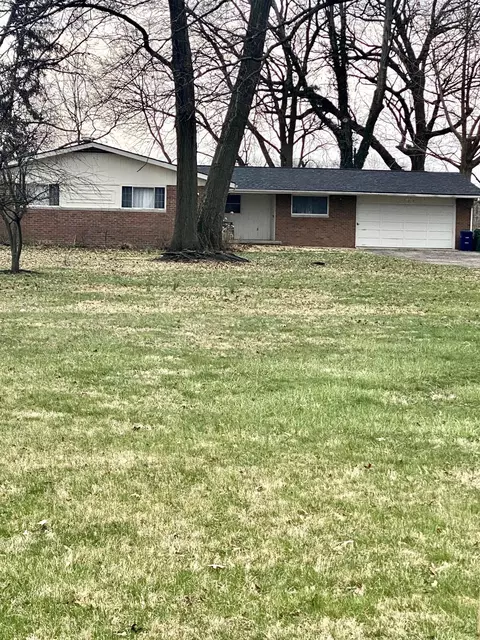 1728 Lattimer Dr, Columbus, OH 43227