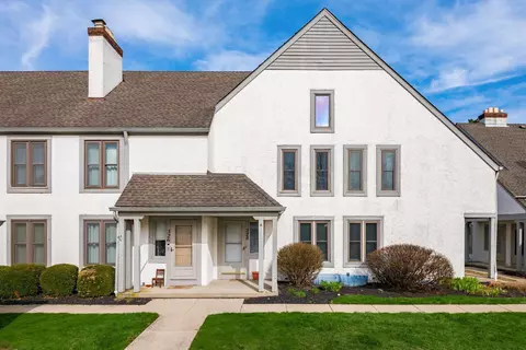 328 Saint Andrews Dr, Dublin, OH 43017