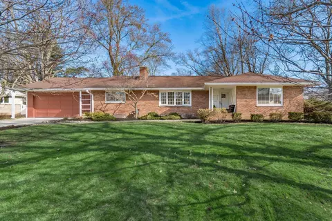 264 Fairlawn Dr, Columbus, OH 43214