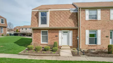 1399 Long Island Ct, Dayton, OH 45434