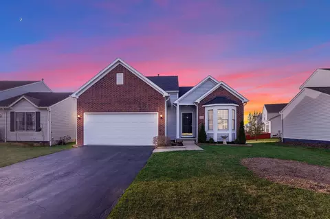 7273 Oliver Winchester Dr, Canal Winchester, OH 43110