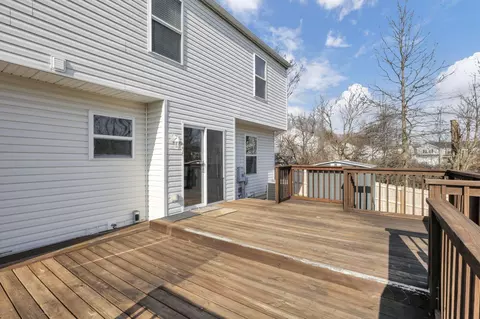 Exterior - 224 Haystack Ave, Pataskala, OH 43062 photo 6 of 15