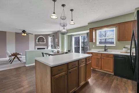 Kitchen - 224 Haystack Ave, Pataskala, OH 43062 photo 4 of 6