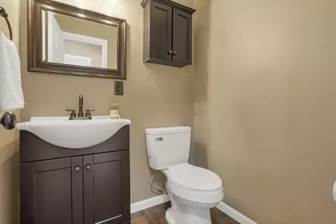 Bath - 224 Haystack Ave, Pataskala, OH 43062 photo 1 of 7
