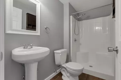 Bath - 224 Haystack Ave, Pataskala, OH 43062 photo 7 of 7