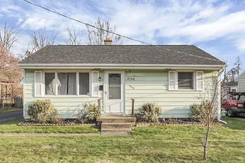 3744 Doney St, Whitehall, OH 43213