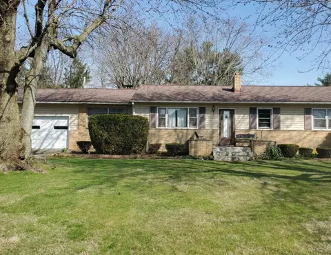 2374 Lawndale Ave, Columbus, OH 43207