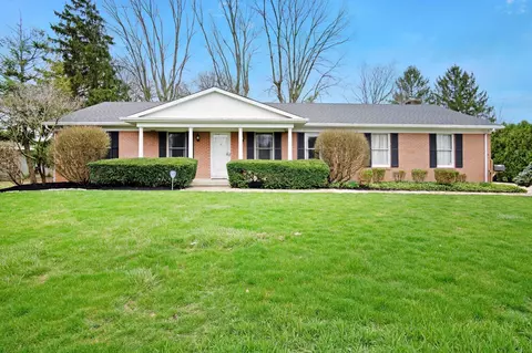 1377 Francisco Rd, Columbus, OH 43220