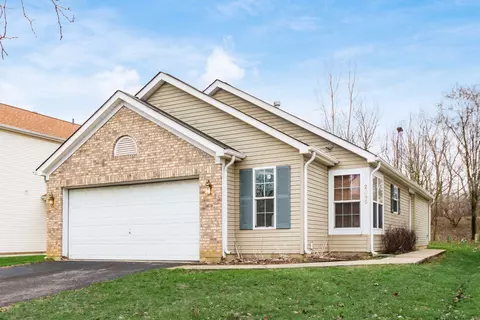 2095 Waymont Rd, Columbus, OH 43229