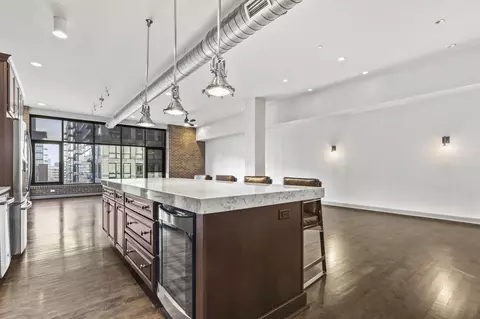 300 W Spring St #505, Columbus, OH 43215