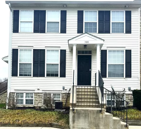 308 Oxford Oak Dr, Blacklick, OH 43004