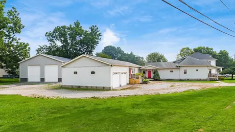 1972 Cherry Valley Rd, Newark, OH 43055