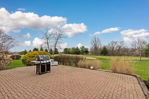 Exterior - 284 Trail East SW, Pataskala, OH 43062 photo 5 of 7