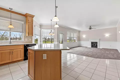 Kitchen - 284 Trail East SW, Pataskala, OH 43062 photo 2 of 5