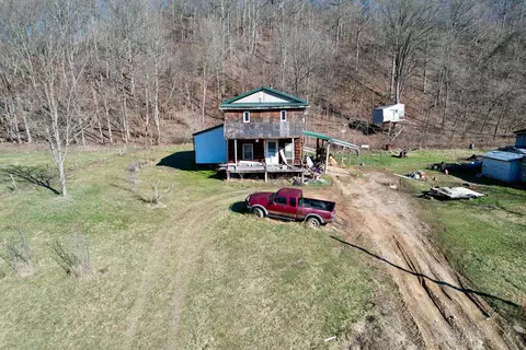5730 Old Grade Rd, Chesterhill, OH 43728