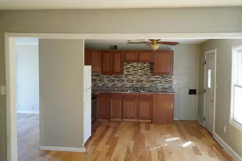 Entry Way - 3375 Niagara St, Cincinnati, OH 45251 photo 1 of 3