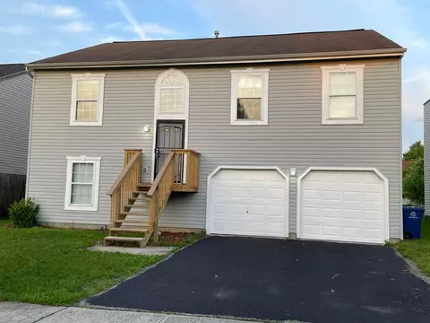 1382 Gray Meadow Dr, Columbus, OH 43223