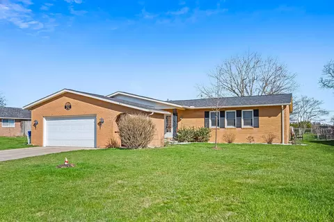 52 Tanglewood Dr, Delaware, OH 43015