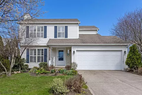 7384 Harbour Town Dr, Pickerington, OH 43147