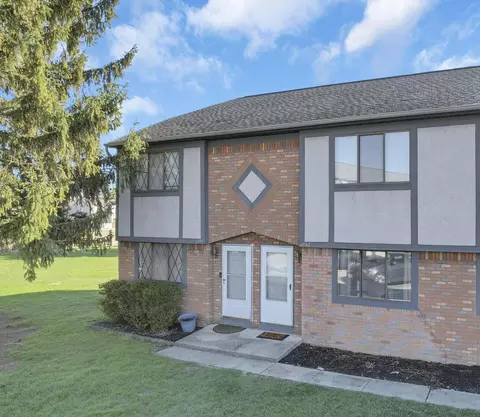 1942 Slaton Ct, Columbus, OH 43235