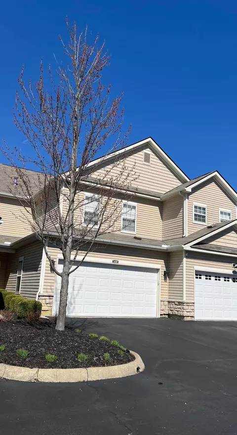 1450 Lakes Cir Dr, Columbus, OH 43240