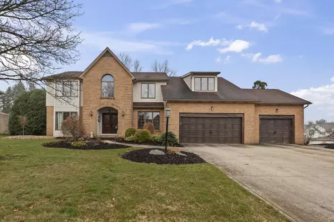 1525 Royal Oak Trl, Mansfield, OH 44906