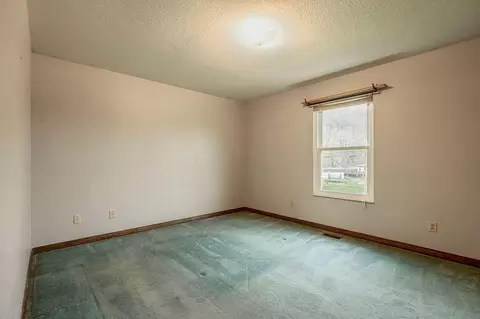 675 E Crest Dr, Heath, OH 43056 photo 17