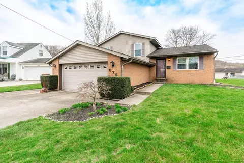 675 E Crest Dr, Heath, OH 43056 photo 2